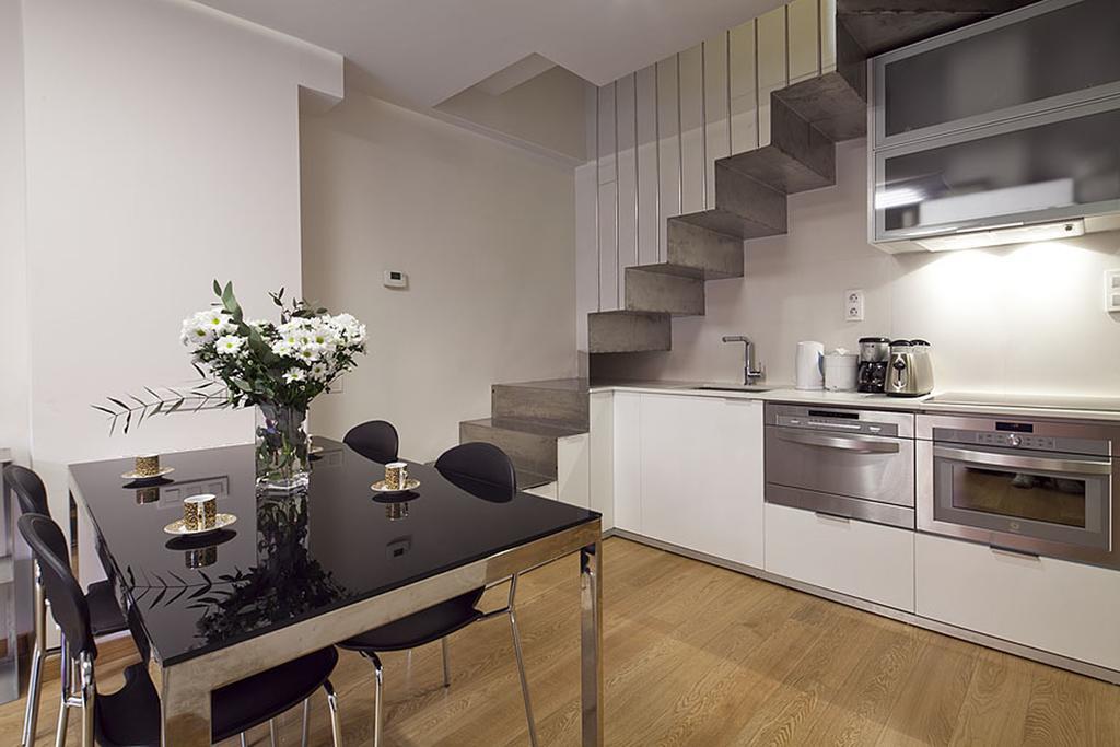 Apartment Barcelona Rentals - Pool Terrace In City Center エクステリア 写真