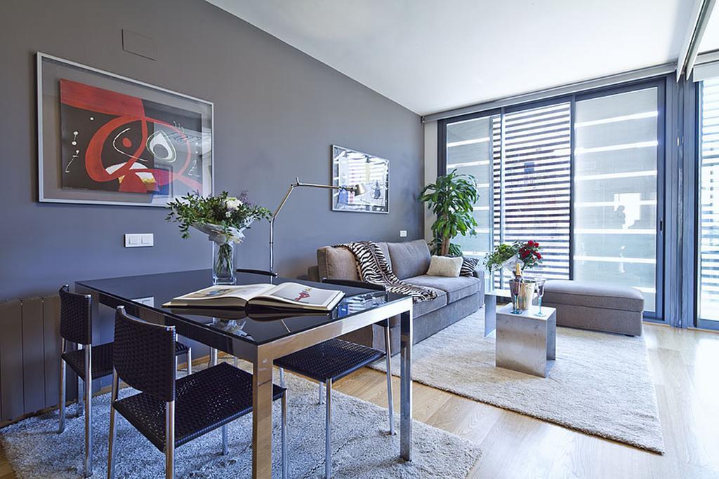 Apartment Barcelona Rentals - Pool Terrace In City Center エクステリア 写真